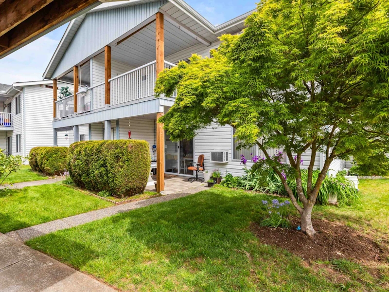 8 - 32691 Garibaldi Drive, Abbotsford BC V2T 5T7