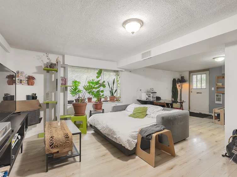 2820 W 11th Avenue, Vancouver, BC, V6K 2M1 - 36