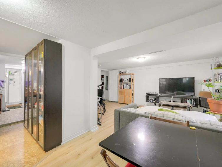 2820 W 11th Avenue, Vancouver, BC, V6K 2M1 - 33