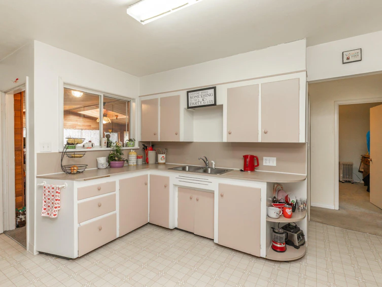 10872 139a Street, Surrey, BC, V3R 3E5 - 3