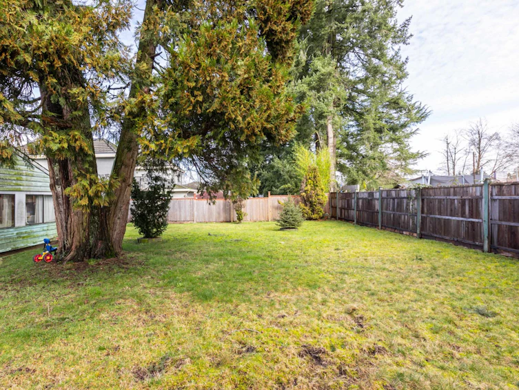 10872 139a Street, Surrey, BC, V3R 3E5 - 12