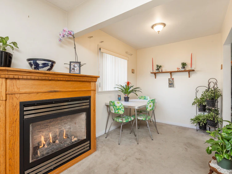 10872 139a Street, Surrey, BC, V3R 3E5 - 4
