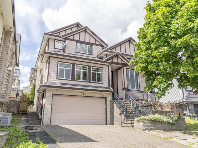 7161 151 Street, Surrey, BC, V3S 7Y8