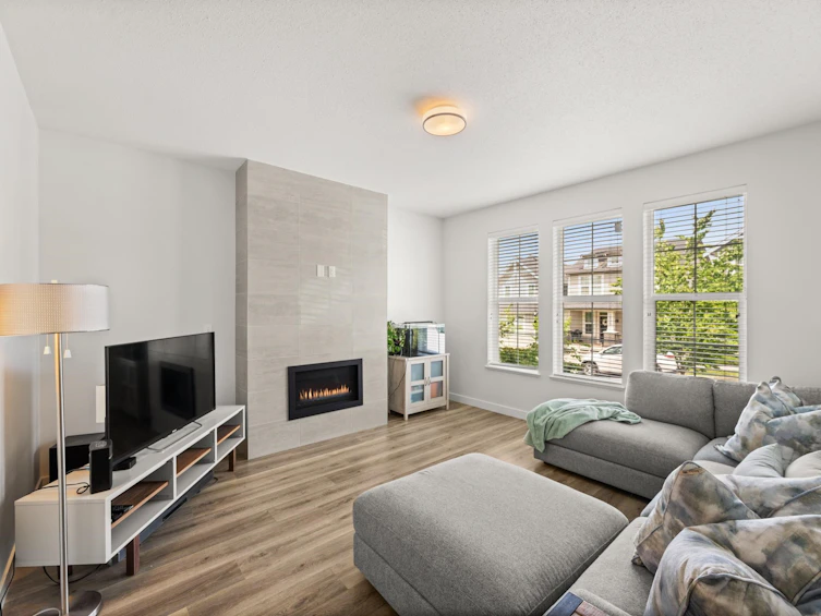 20274 82a Avenue, Langley, BC, V2Y 0Z1 - 4
