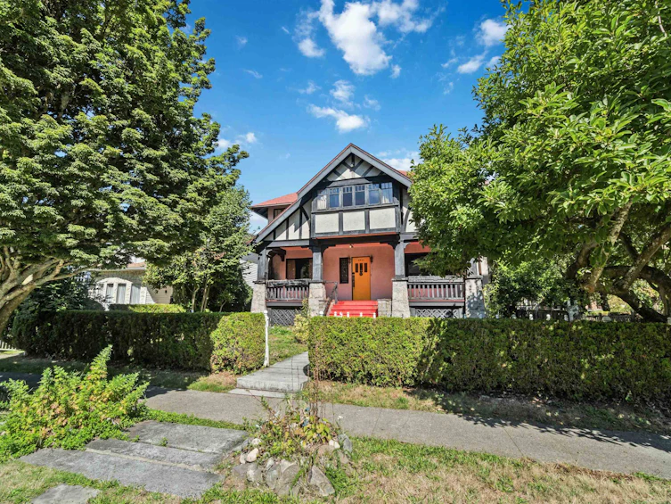 2011 W 48th Avenue, Vancouver, BC, V6M 2P4 - 3