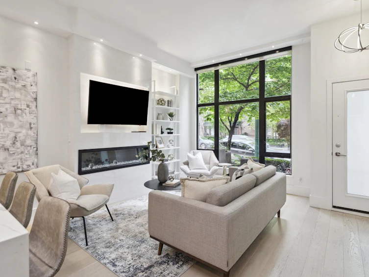 1269 Richards Street, Vancouver, BC, V6B 3G3 - 2