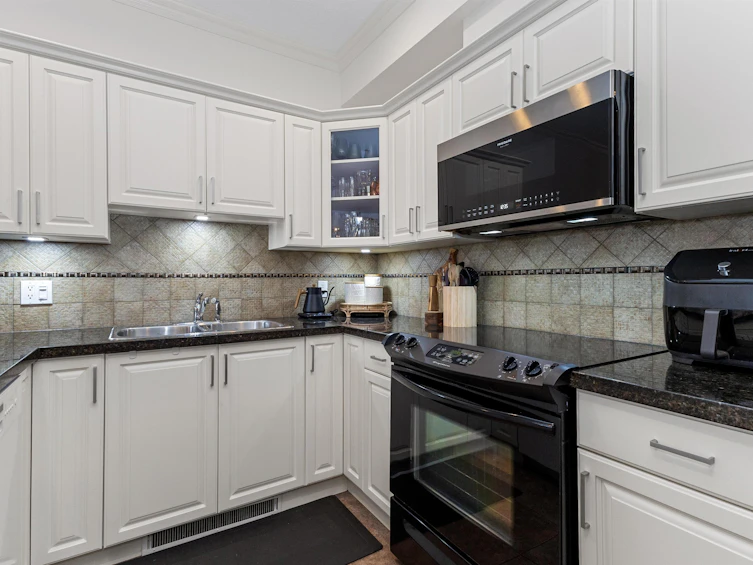 A121-33755 7 Avenue, Mission, BC, V2V 0A4 - 8