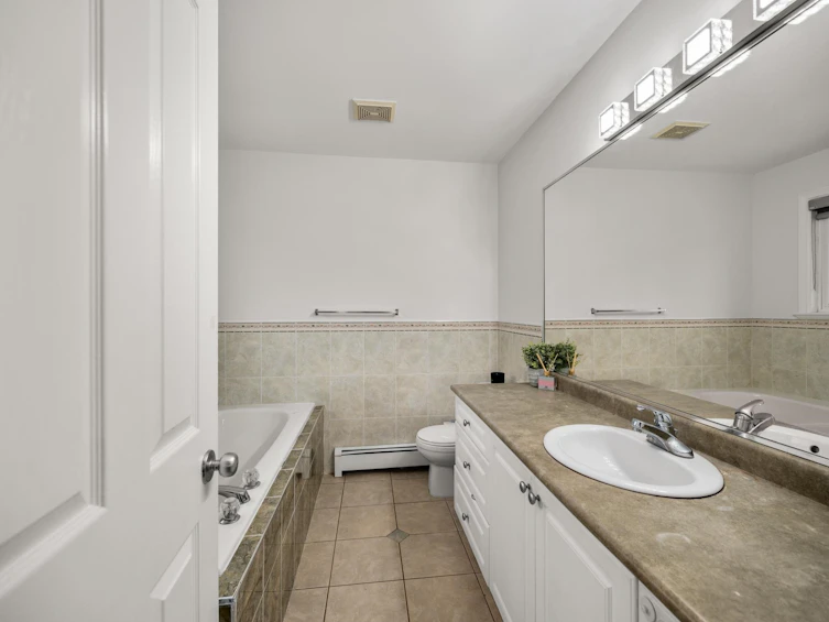 14630 80a Avenue, Surrey, BC, V3S 9Y6 - 20