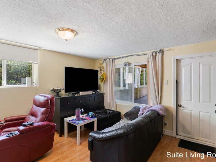 2209 Austin Avenue, Coquitlam, BC, V3K 3R9 - 18