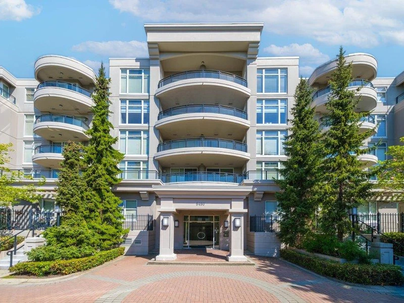 217 - 8480 Granville Avenue, Richmond BC V6Y 4E8