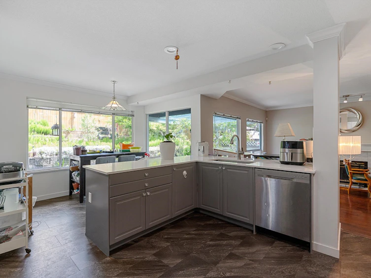 1553 Tanglewood Lane, Coquitlam, BC, V3E 2V5 - 15
