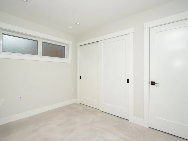 2176 E 19th Avenue, Vancouver, BC, V5N 2J6 - 22