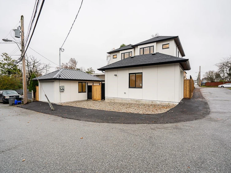 2329 E 49th Avenue, Vancouver, BC, V5S 1J3 - 34