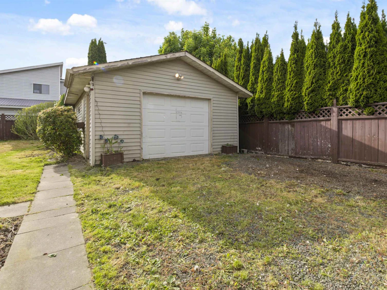 9095 Sunset Drive, Chilliwack, BC, V2P 3X8 - 36