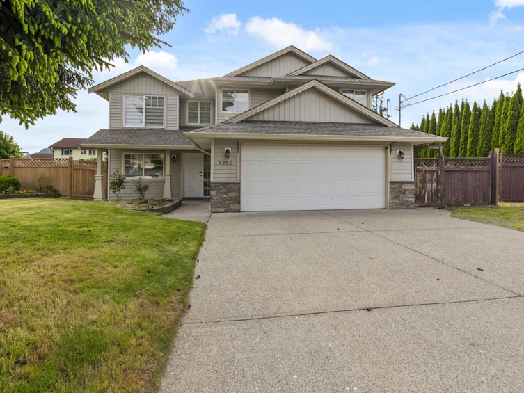 9095 Sunset Drive, Chilliwack, BC, V2P 3X8 - 37