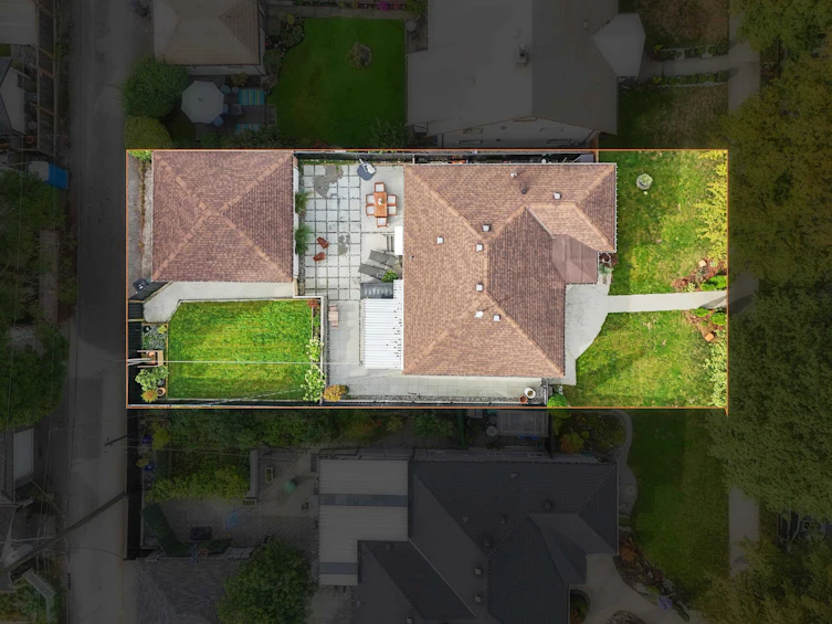 2590 Adanac Street, Vancouver, BC, V5K 2M5 - 3