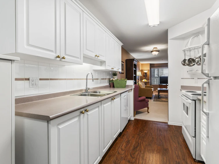 206-9018 208 Street, Langley, BC, V1M 2Y8 - 11