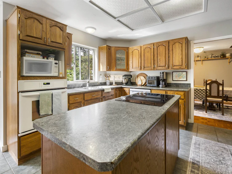 35744 Timberlane Drive, Abbotsford, BC, V3G 1G3 - 7