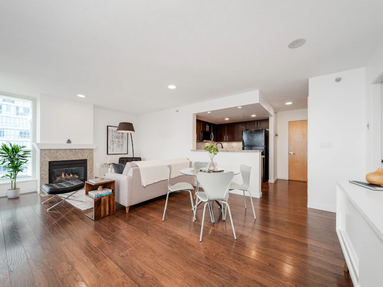 1303-120 Milross Avenue, Vancouver, BC, V6A 4K7 - 2