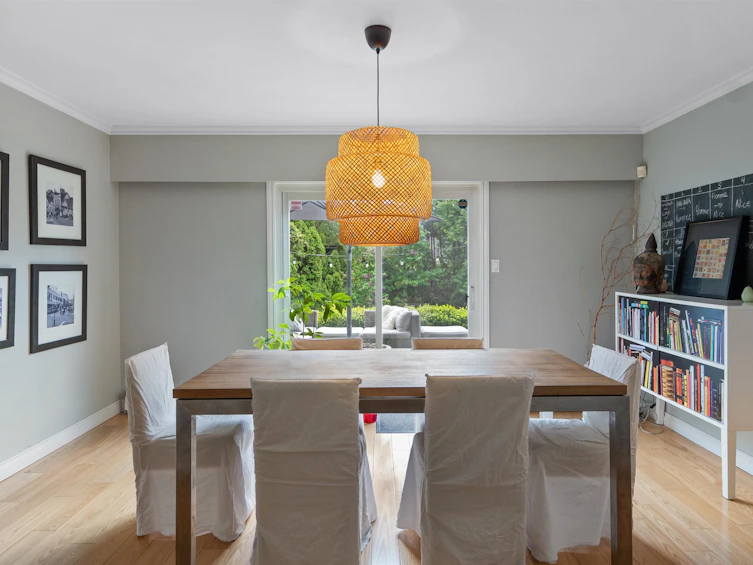 2 Sennok Crescent, Vancouver, BC, V6N 2E4 - 8
