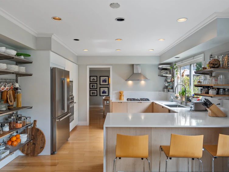 2 Sennok Crescent, Vancouver, BC, V6N 2E4 - 10