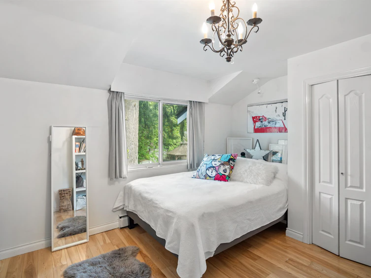 2 Sennok Crescent, Vancouver, BC, V6N 2E4 - 16