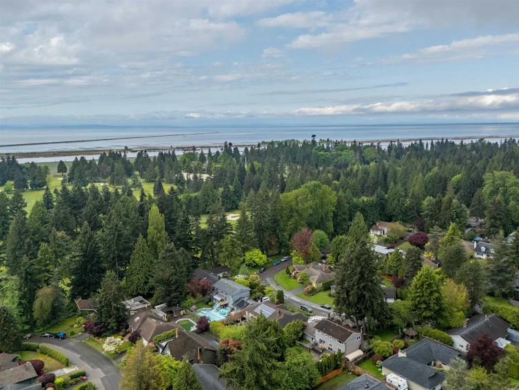 2 Sennok Crescent, Vancouver, BC, V6N 2E4 - 6