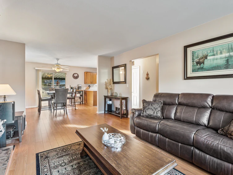 22750 Balabanian Circle, Maple Ridge, BC, V2X 9C3 - 10