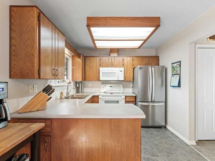 22750 Balabanian Circle, Maple Ridge, BC, V2X 9C3 - 16