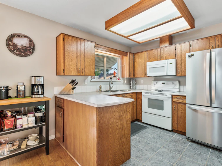 22750 Balabanian Circle, Maple Ridge, BC, V2X 9C3 - 15