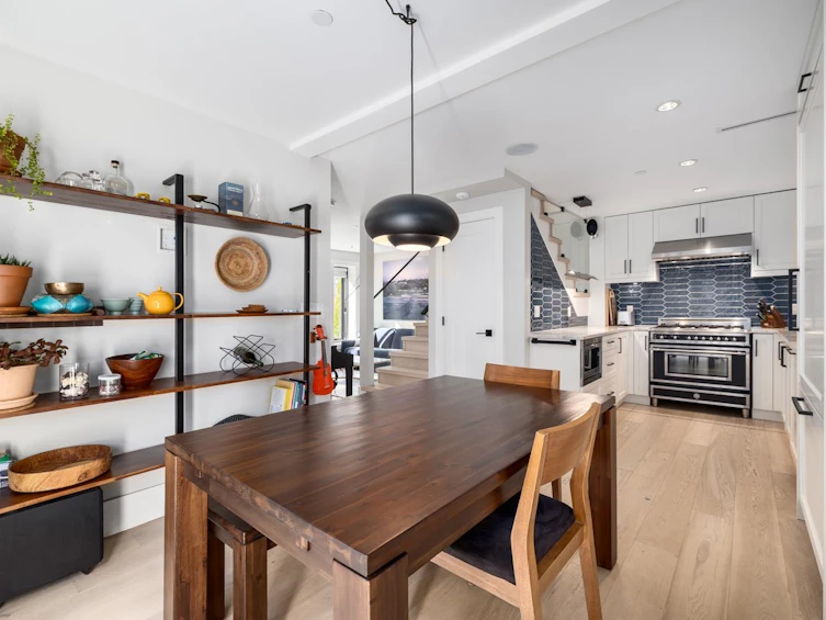3918 Carolina Street, Vancouver, BC, V5V 1X8 - 10