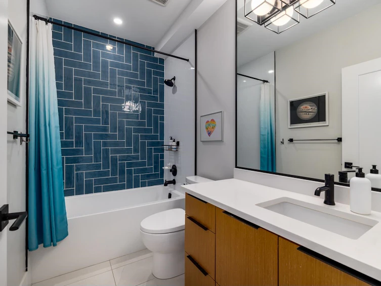 3918 Carolina Street, Vancouver, BC, V5V 1X8 - 26
