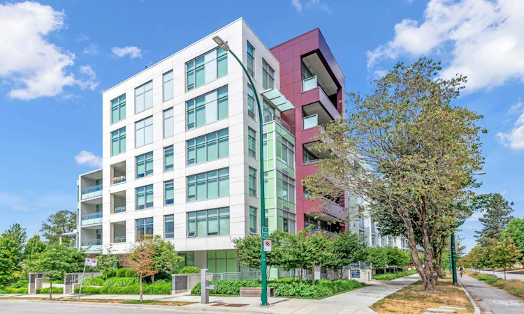 303-5077 Cambie Street