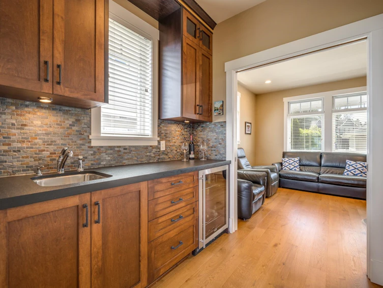 1682 Beach Grove Road, Delta, BC, V4L 1P3 - 19