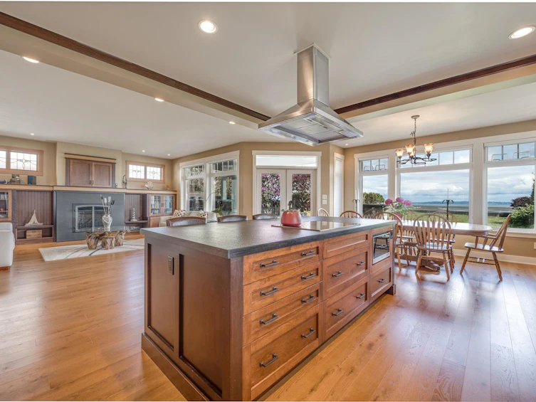 1682 Beach Grove Road, Delta, BC, V4L 1P3 - 10
