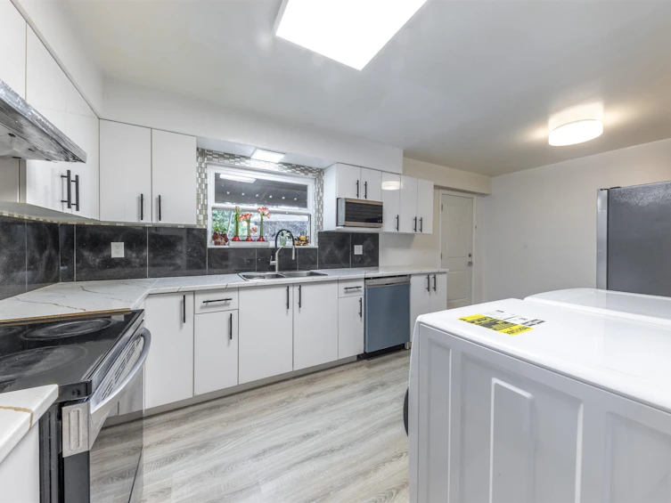 985 Wallace Wynd, Port Moody, BC, V3H 1B6 - 8