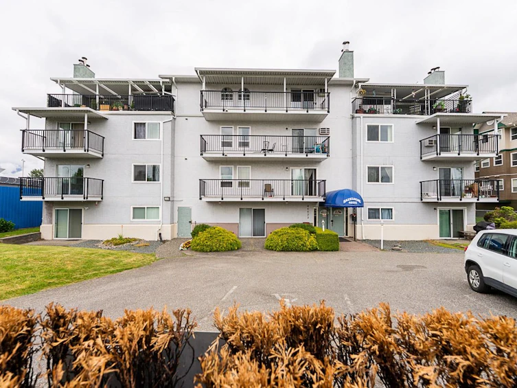205-46033 Chilliwack Central Road, Chilliwack, BC, V2P 1J5 - 2