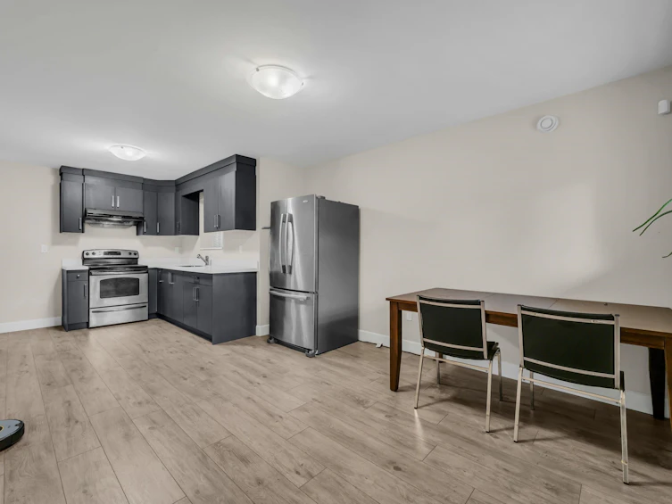 5842 Portland Street, Burnaby, BC, V5J 2R8 - 29