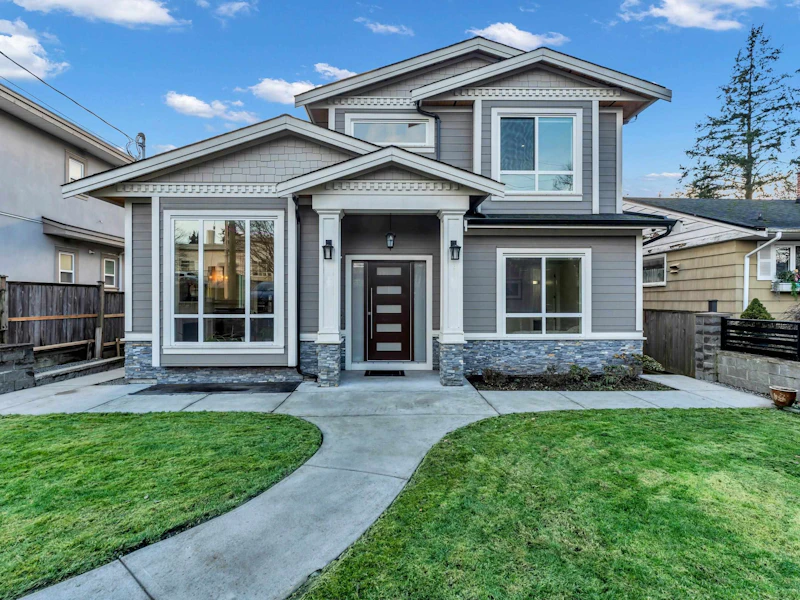 5842 Portland Street, Burnaby BC V5J 2R8