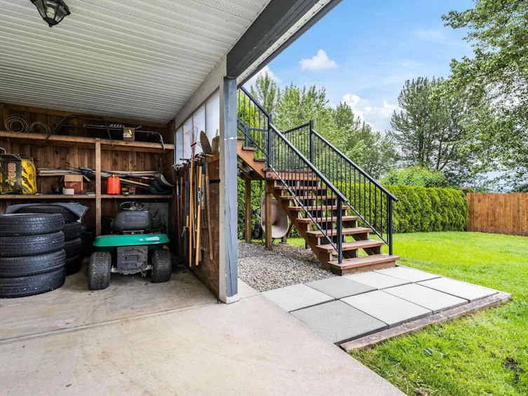 36372 Country Place, Abbotsford, BC, V3G 1M2 - 38
