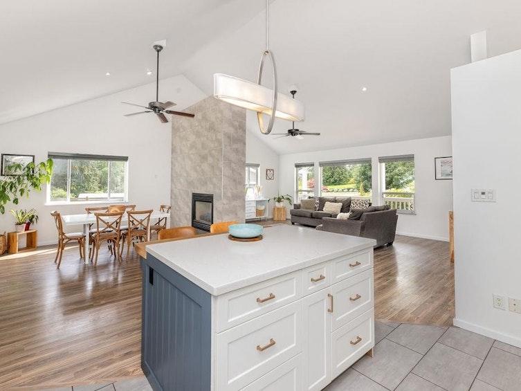 1418 Stardust Place, Gibsons, BC, V0N 1V5 - 19