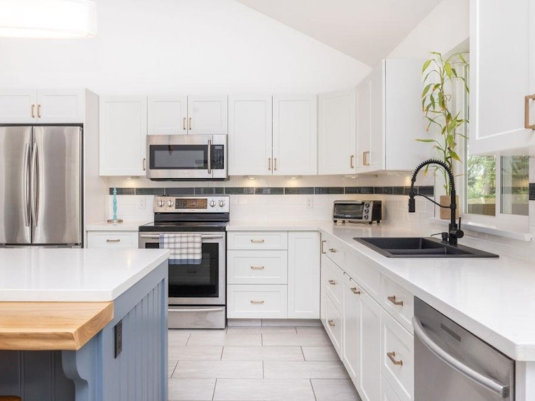 1418 Stardust Place, Gibsons, BC, V0N 1V5 - 16
