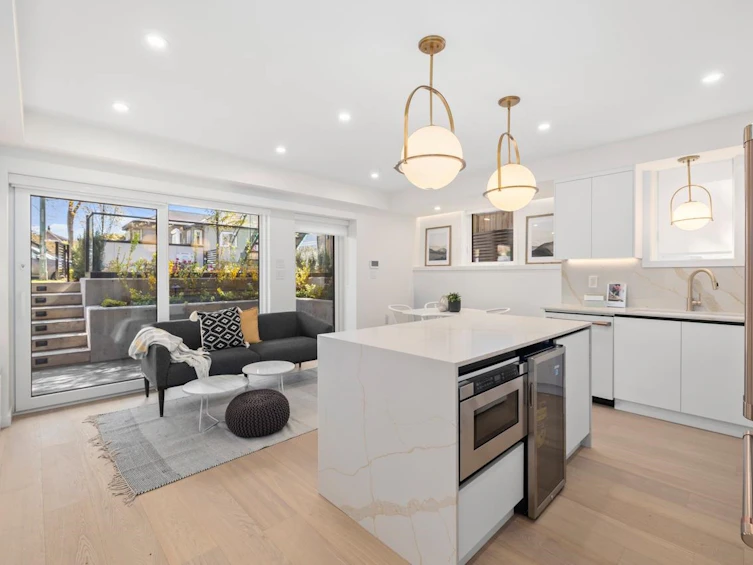 681 W 18th Avenue, Vancouver, BC, V5Z 1V9