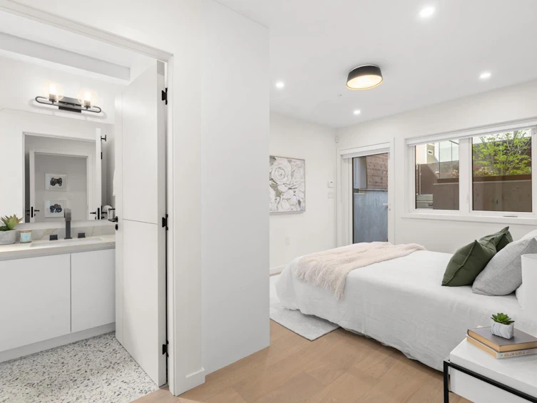 681 W 18th Avenue, Vancouver, BC, V5Z 1V9 - 13