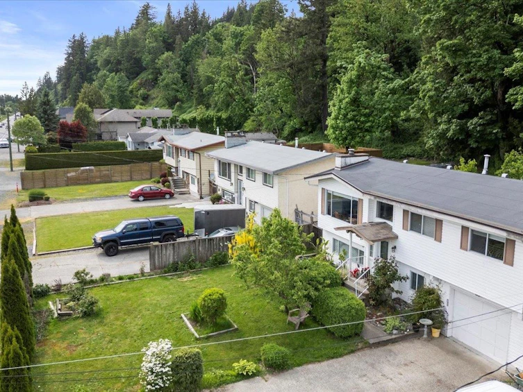 47637 Yale Road, Chilliwack, BC, V2P 7M8 - 30
