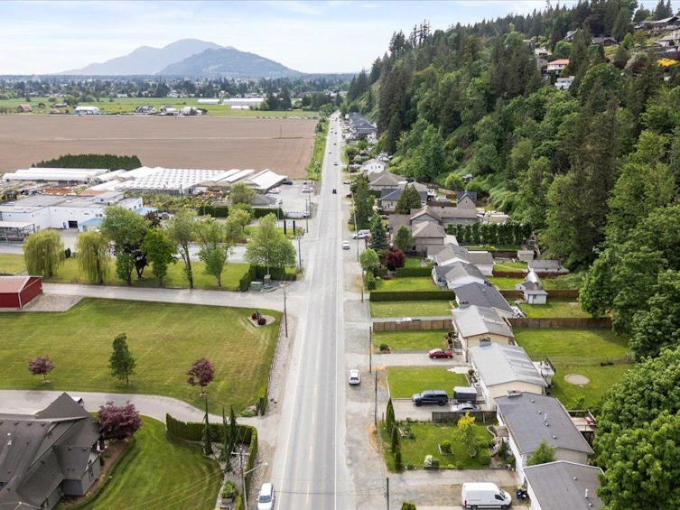 47637 Yale Road, Chilliwack, BC, V2P 7M8 - 31