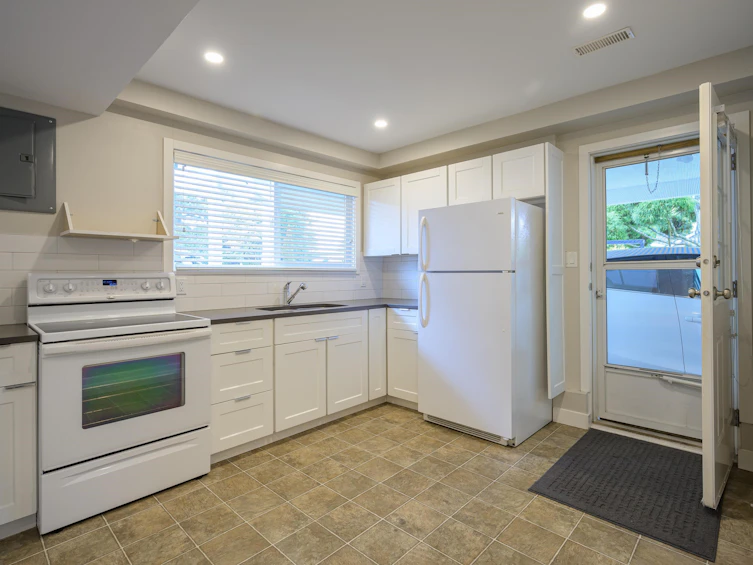 395 52 Street, Delta, BC, V4M 2Y5 - 33