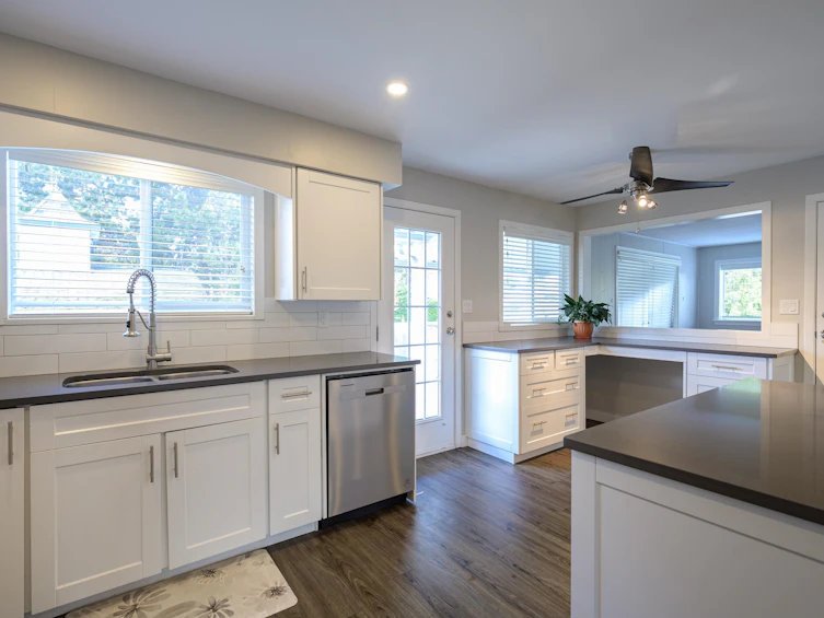 395 52 Street, Delta, BC, V4M 2Y5 - 28