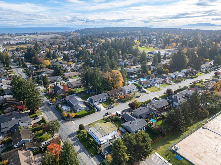 395 52 Street, Delta, BC, V4M 2Y5 - 39