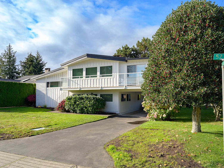 395 52 Street, Delta, BC, V4M 2Y5 - 12